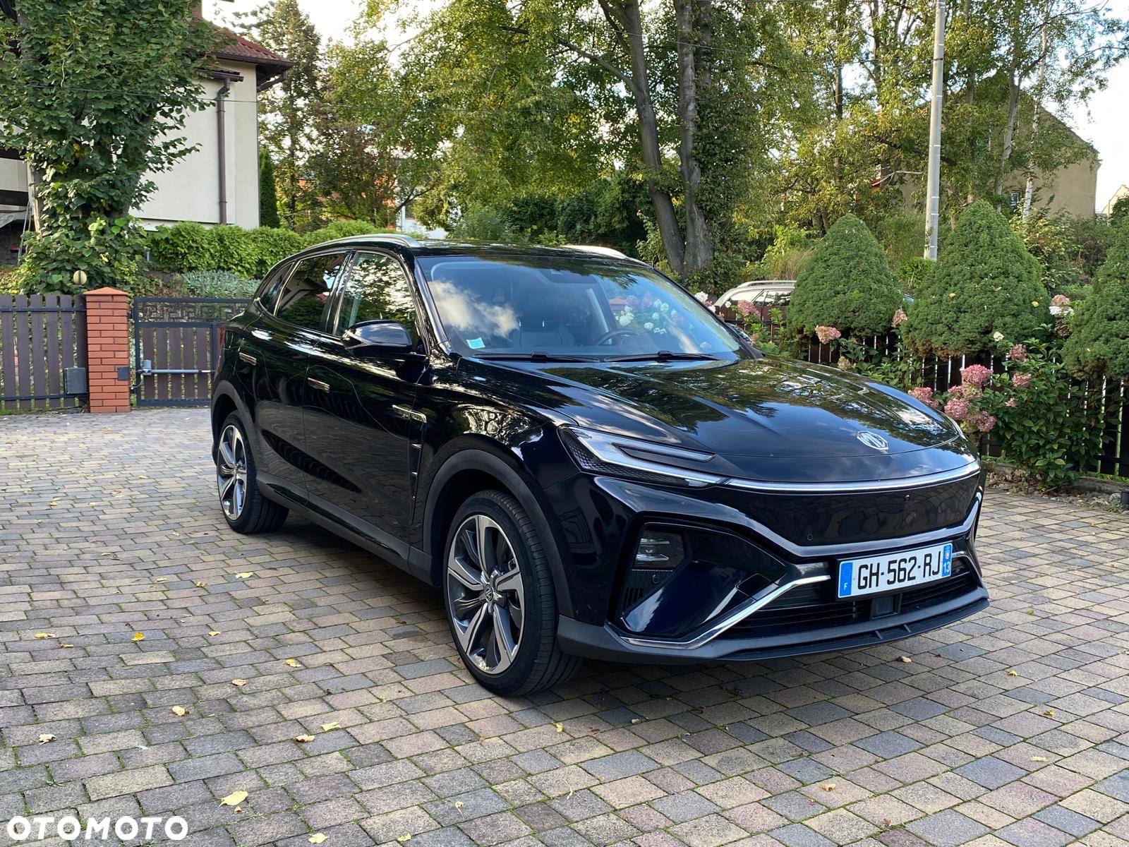 MG Marvel R Luxury - 2