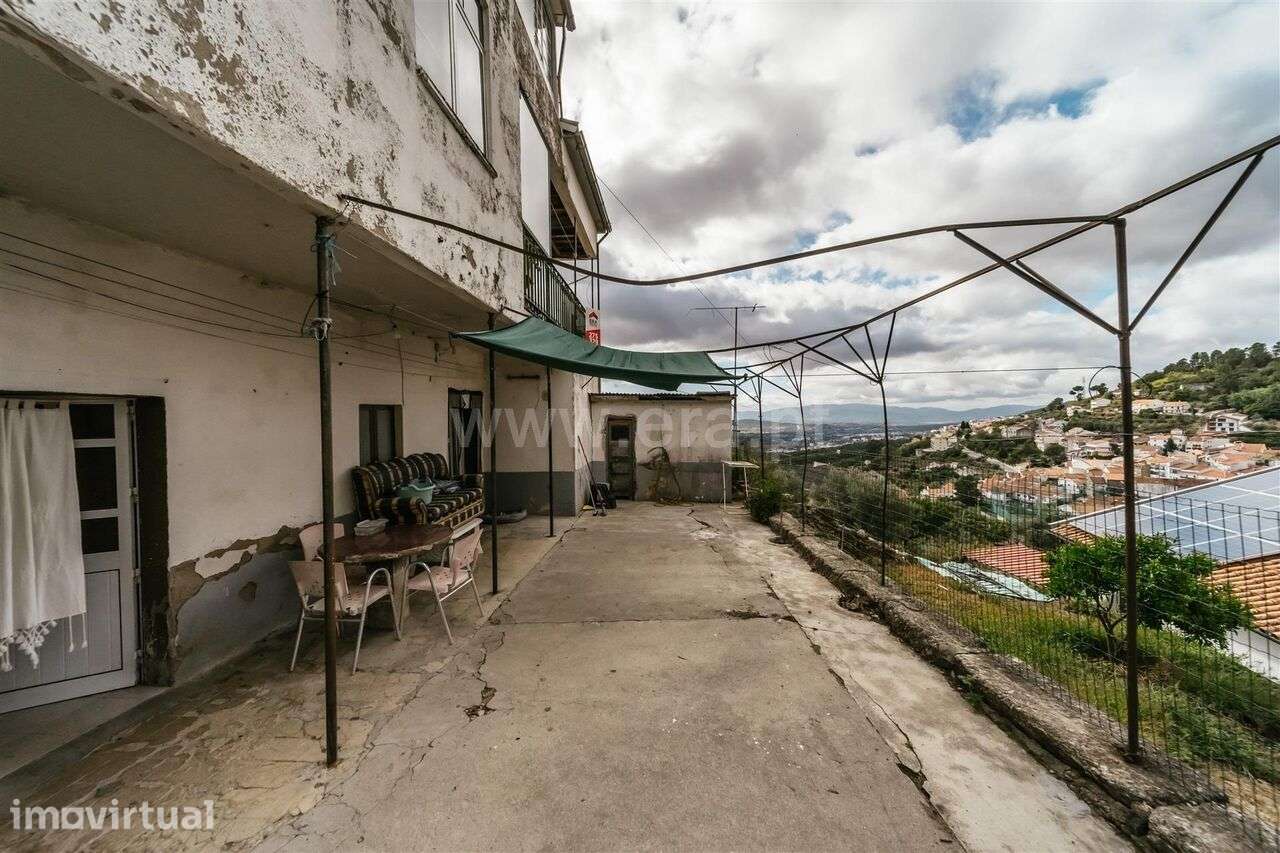 Moradia Isolada T6 / Covilhã, Vila do Carvalho - Grande imagem: 3/20