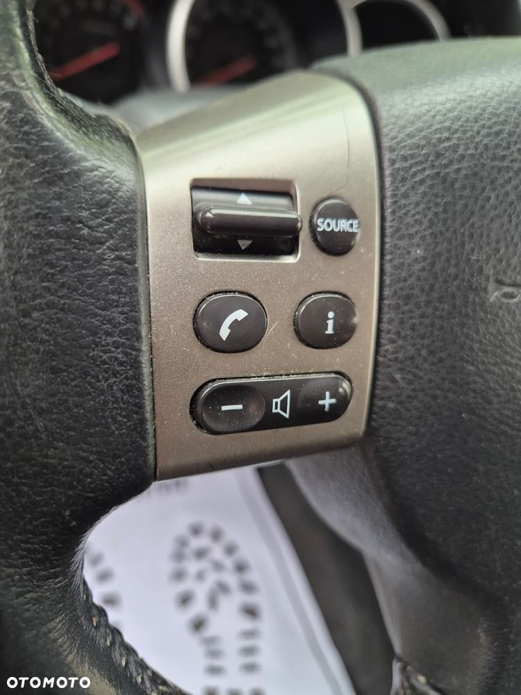Nissan Tiida - 20