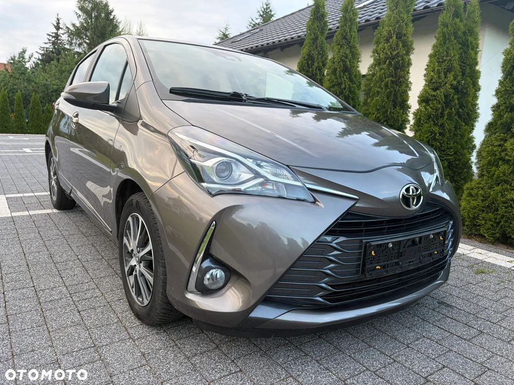 Toyota Yaris 1.5 Premium - 13