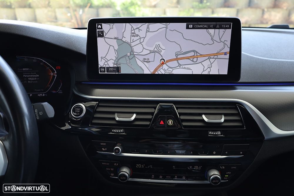 BMW 520 d Pack Desportivo M Auto - 27