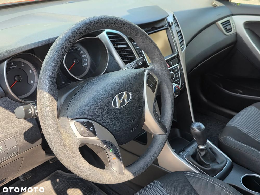 Hyundai i30 - 25