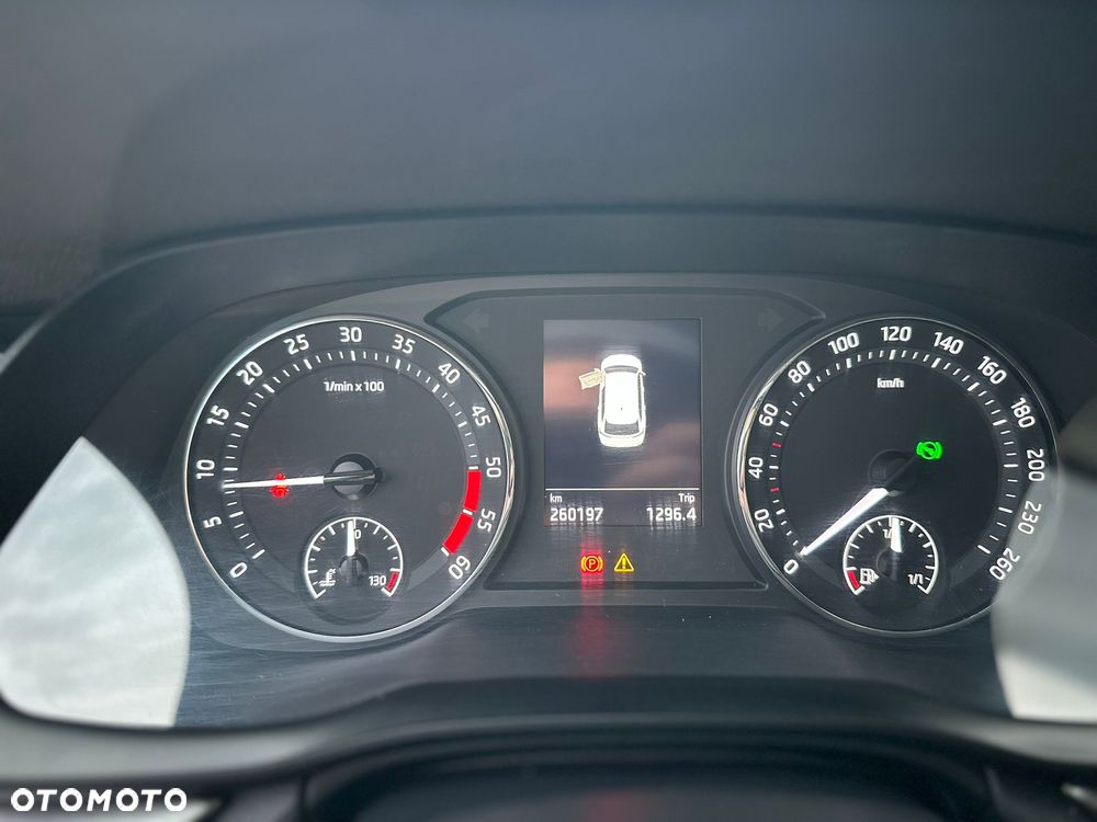 Skoda Octavia 2.0 TDI SCR Style DSG - 8