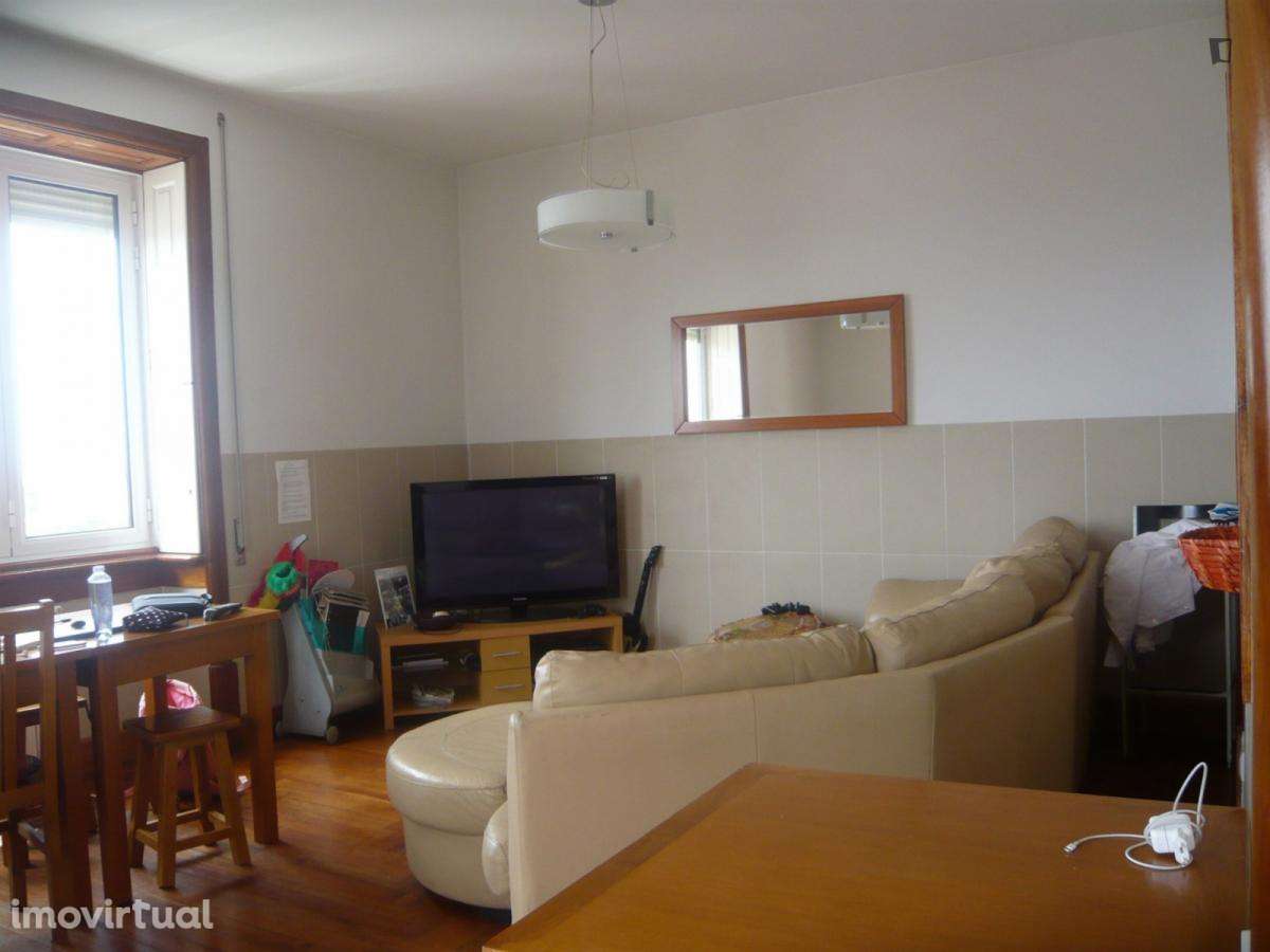 Quarto - localizado em Cidral Coimbra - Grande imagem: 4/10