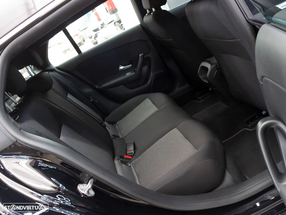 Mercedes-Benz CLA 180 d Shooting Brake Business Solutions.Grande Frota Aut. - 11
