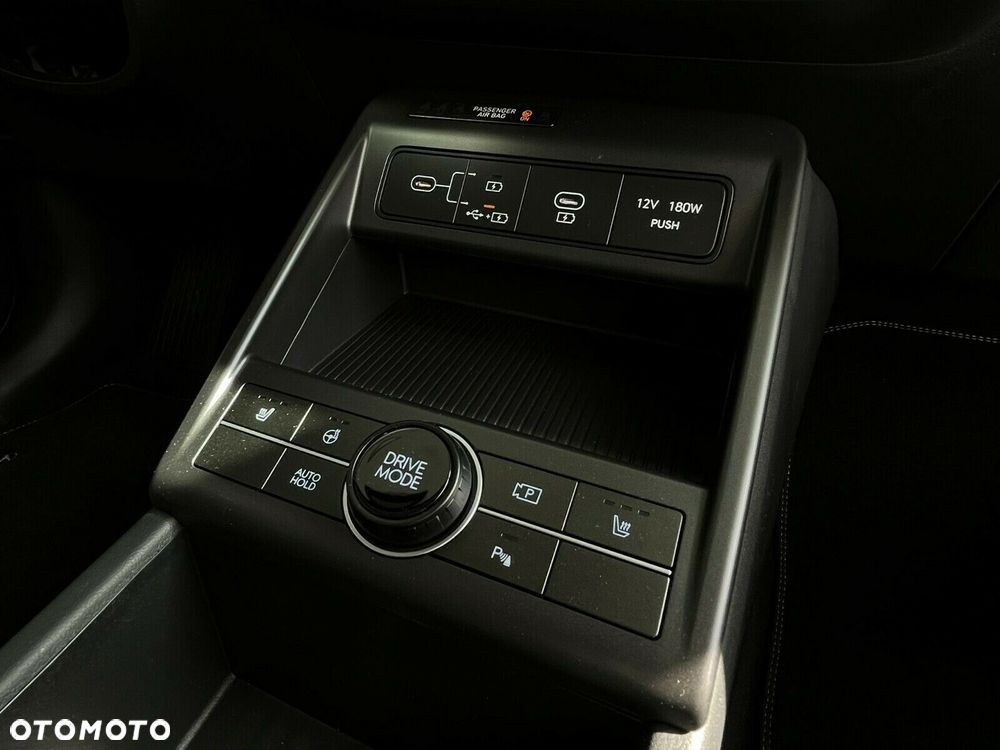 Hyundai Kona - 12