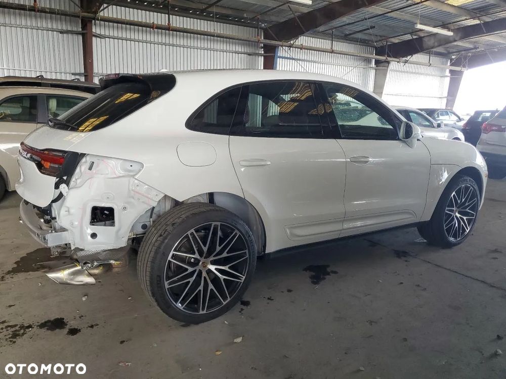 Porsche Macan - 4