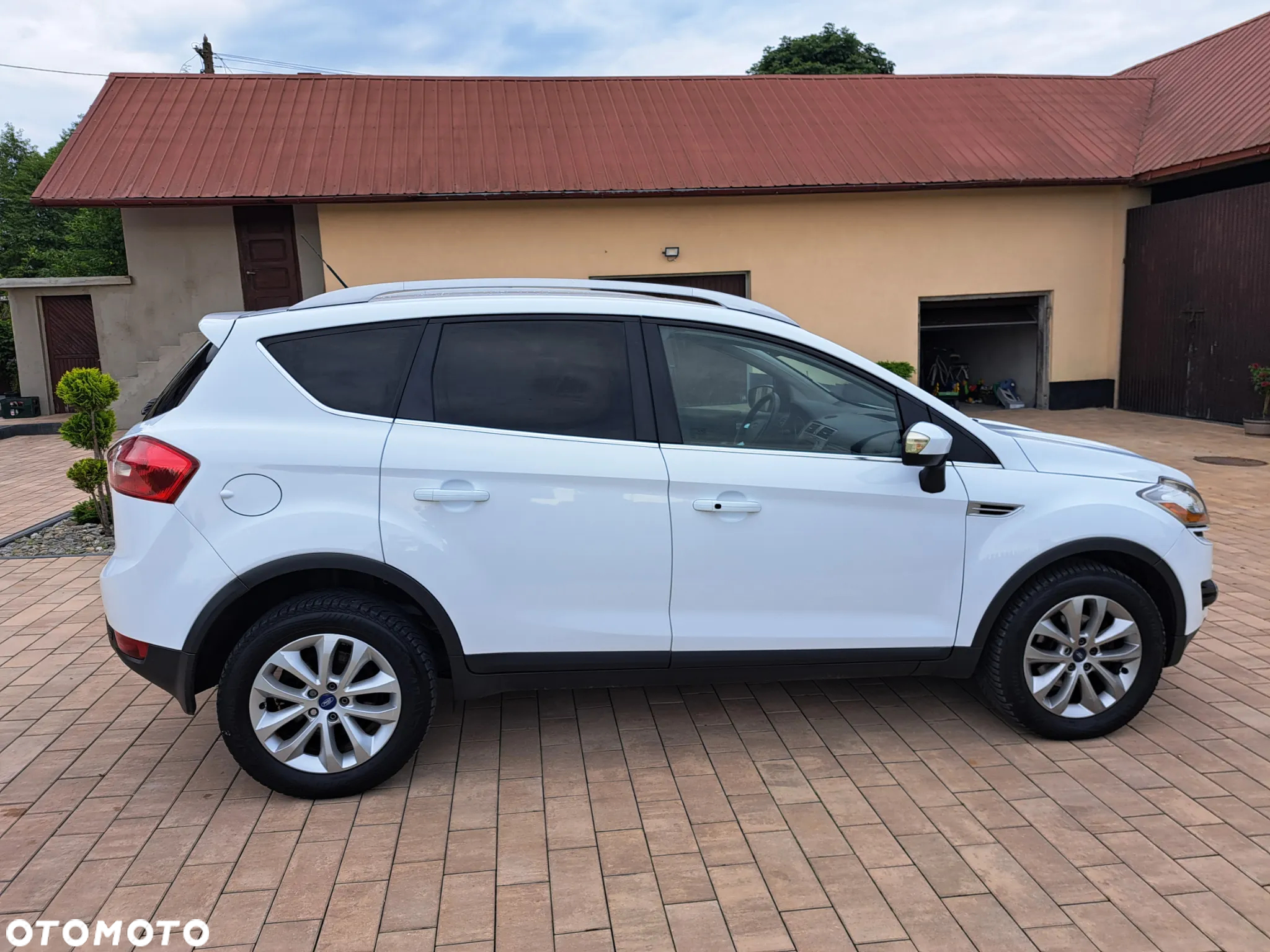 Ford Kuga 2.0 TDCi 4x4 Individual - 9
