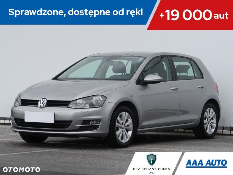 Volkswagen Golf - 1