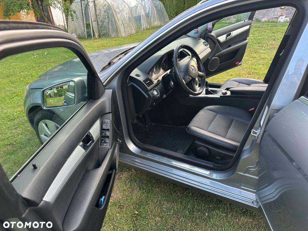 Mercedes-Benz Klasa C 200 CDI BlueEff Avantgarde - 6