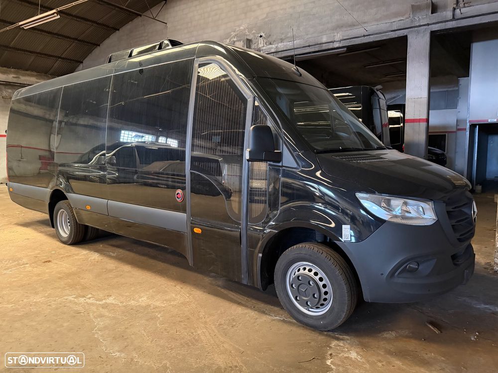Mercedes Benz Sprinter - 1