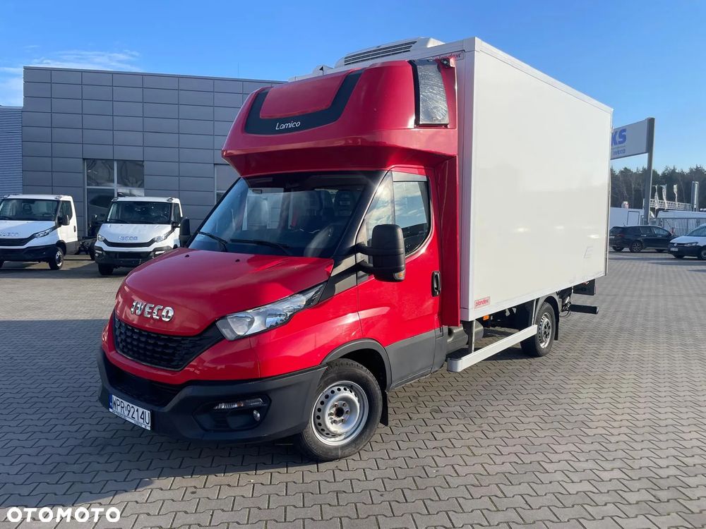 Iveco 35S16  Izoterma 8EP z Windą Poduszki