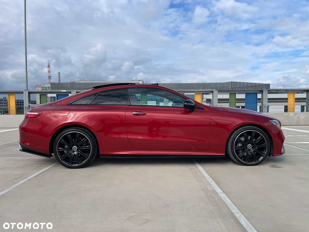 Mercedes-Benz Klasa E 220 d 4-Matic 9G-TRONIC - 9