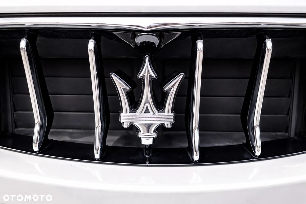 Maserati Levante S Q4 - 12