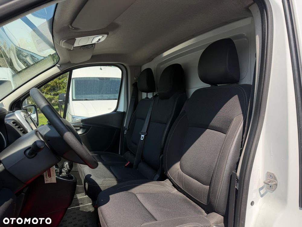 Renault Trafic / 2.0D / 120KM / LED / Najbogatsza wersja / 90000 KM / FV23% - 11