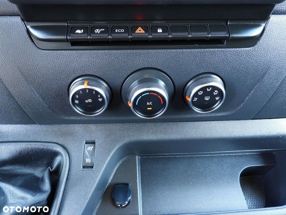 Renault MASTER PLANDEKA WINDA 9 PALET WEBASTO TEMPOMAT LEDY PNEUMATYKA KLIMATYZACJA  165KM - 35