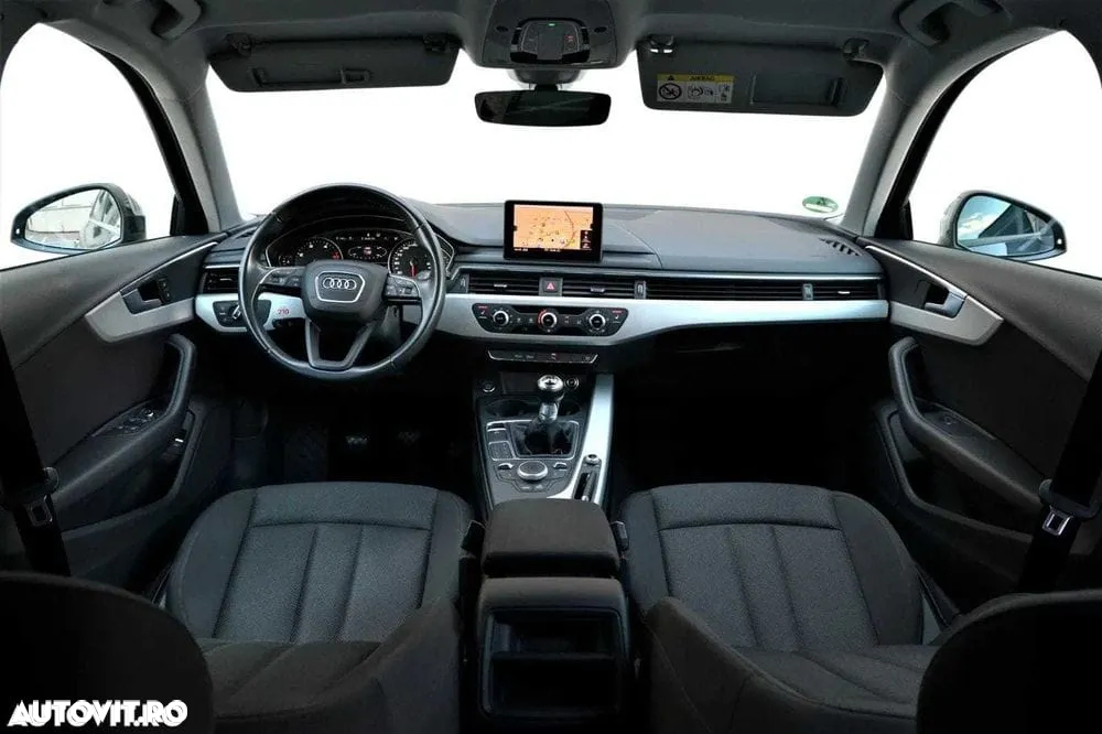 Audi A4 Avant 2.0 TDI - 7