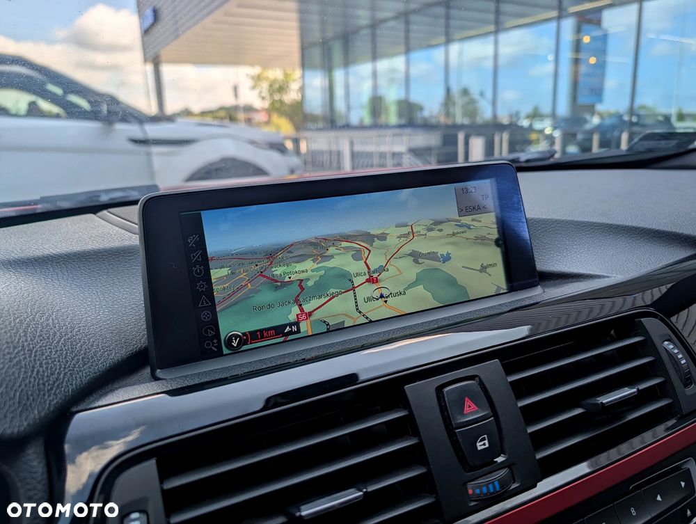 BMW Seria 3 320d Sport-Aut Sport Line - 25