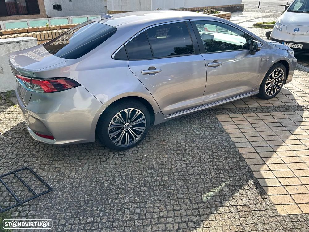 Toyota Corolla SD 1.8 Hybrid Exclusive - 3
