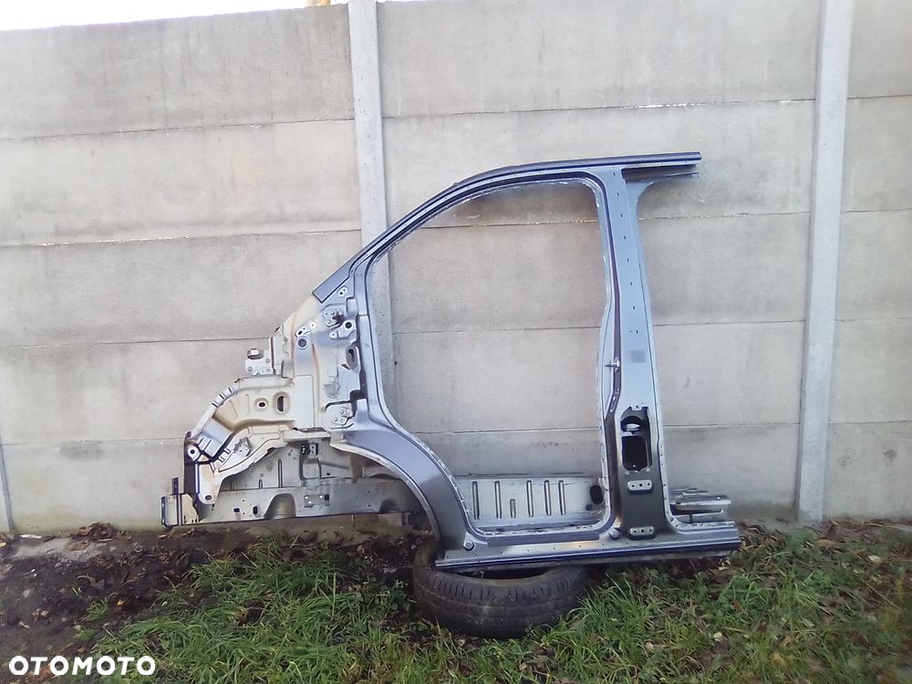 Ćwiartka podłużnica słupek stopień fartuch lewy przód Transit Tourneo Custom Lift
