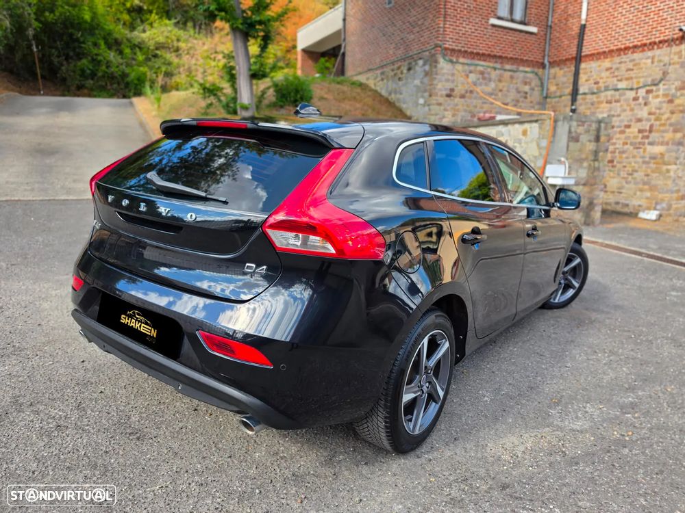 Volvo V40 D4 Summum - 6