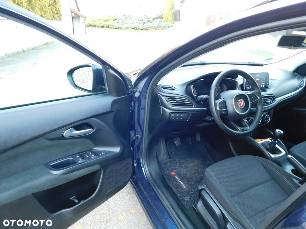 Fiat Tipo 1.4 T-Jet 16v Lounge EU6d - 13