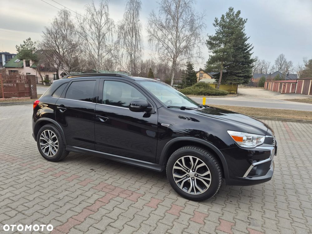 Mitsubishi ASX 1.6 Black Edition - 11