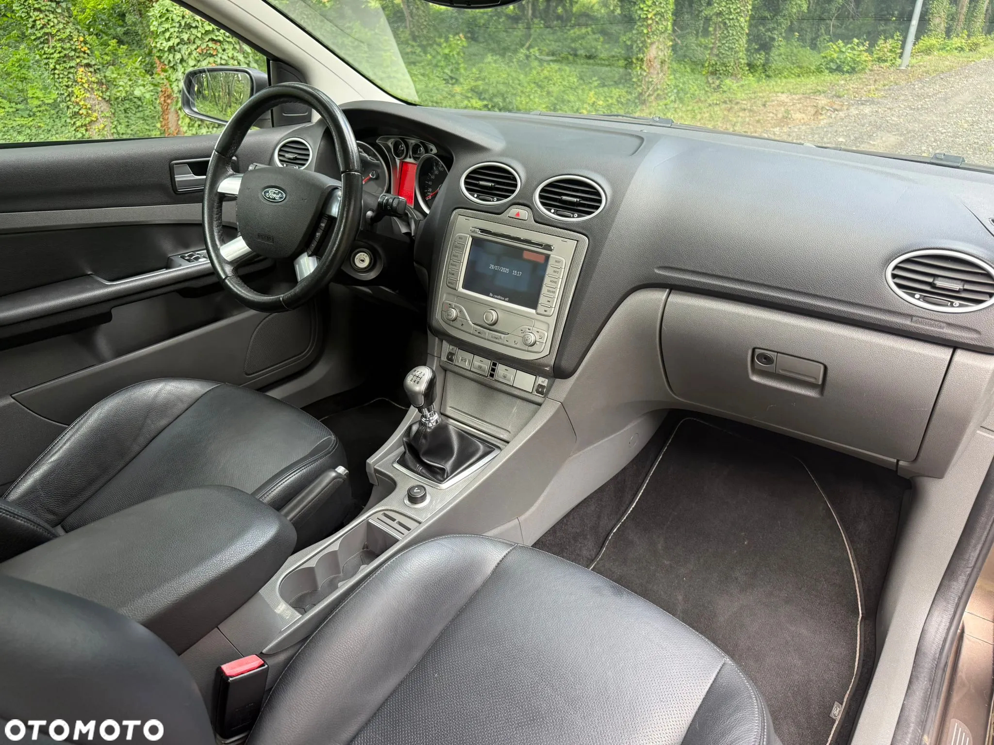 Ford Focus Coupe-Cabriolet 2.0 TDCi DPF Titanium - 8