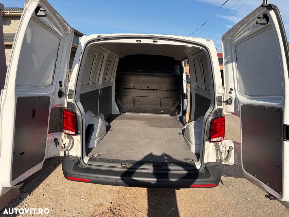 Volkswagen T 6.1 - 17