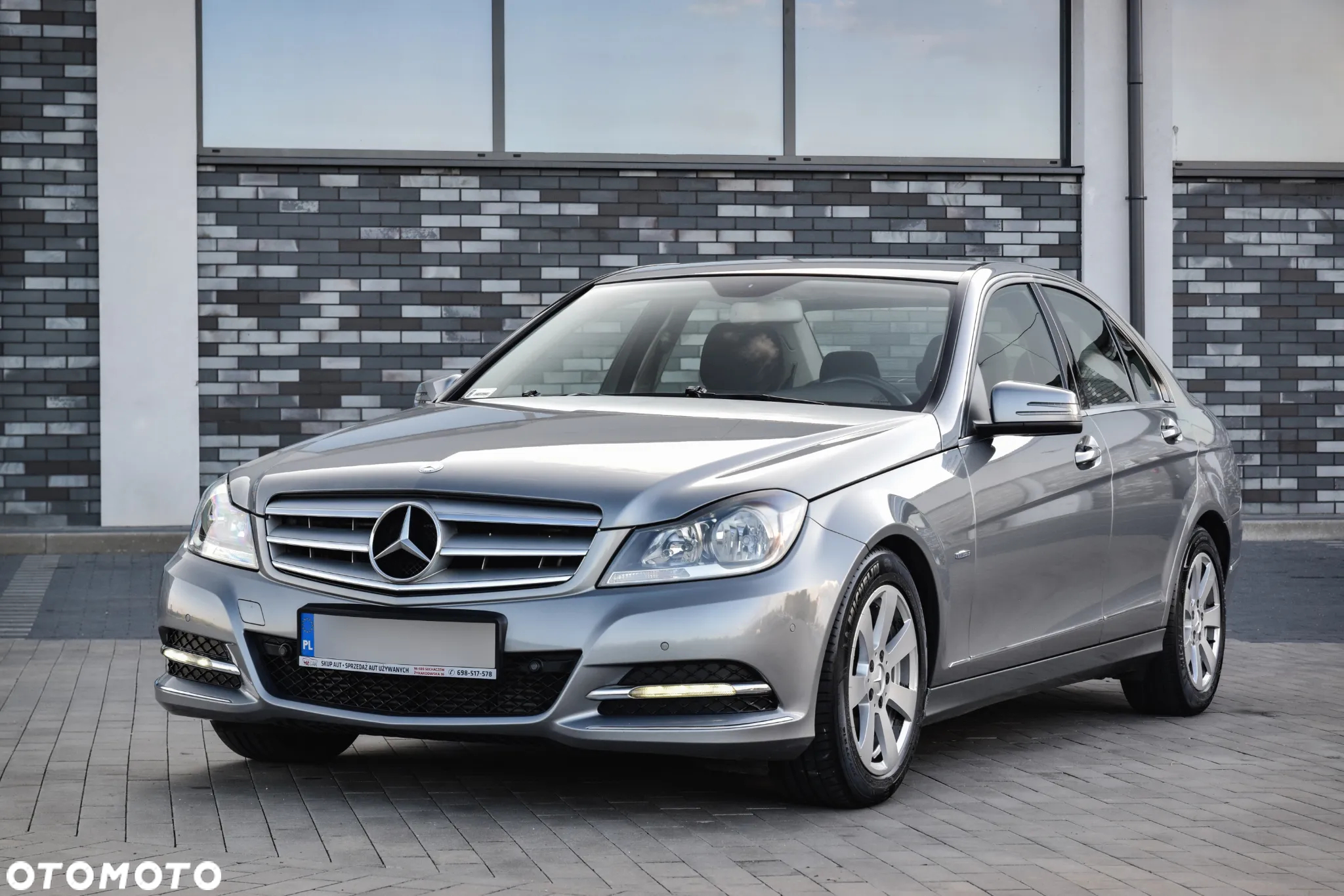 Mercedes-Benz Klasa C 200 (BlueEFFICIENCY) 7G-TRONIC Elegance - 7