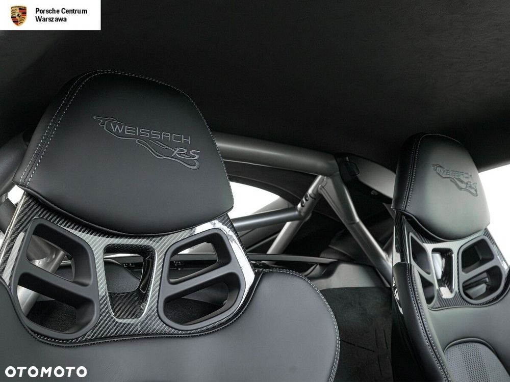 Porsche 718 Cayman - 16