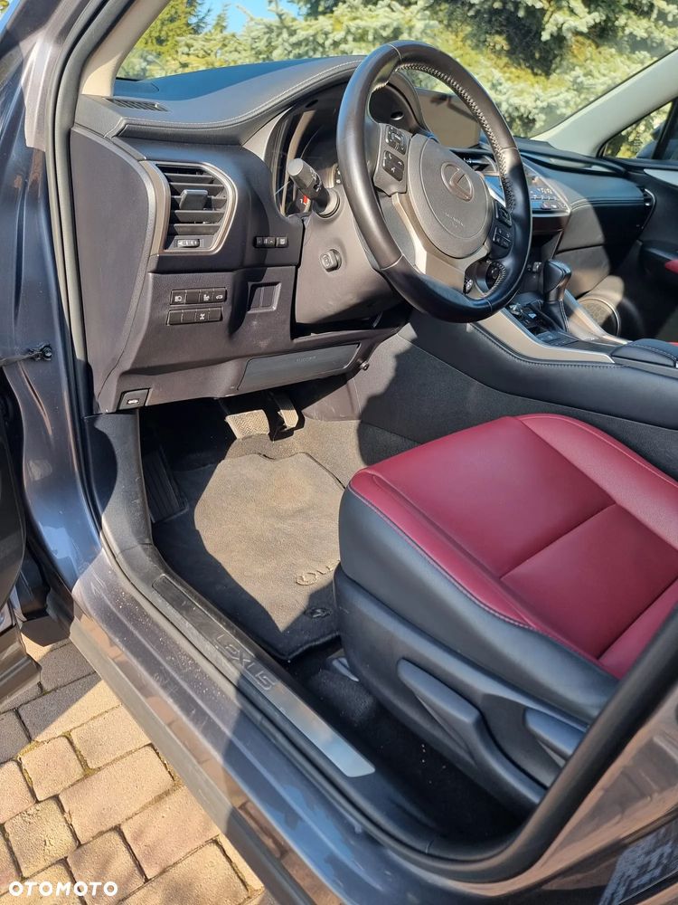 Lexus NX 300 F Impression AWD - 13