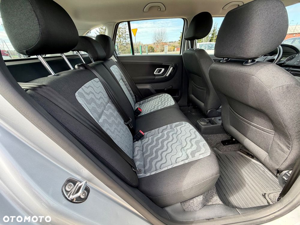 Skoda Fabia 1.4 16V Style - 10