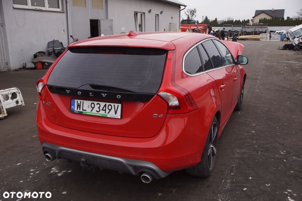 Auto na części - Volvo V60 I R-Design Lift 2.0 D4 190 KM D4204T14 TG-81SC 612 2018R Silnik Skrzynia Drzwi Błotnik Klapa Lampa Lusterko Klamka Szyba Deska Kokpit Sterownik Moduł Czujnik Licznik Wyświetlacz Panel Kierownica - 6