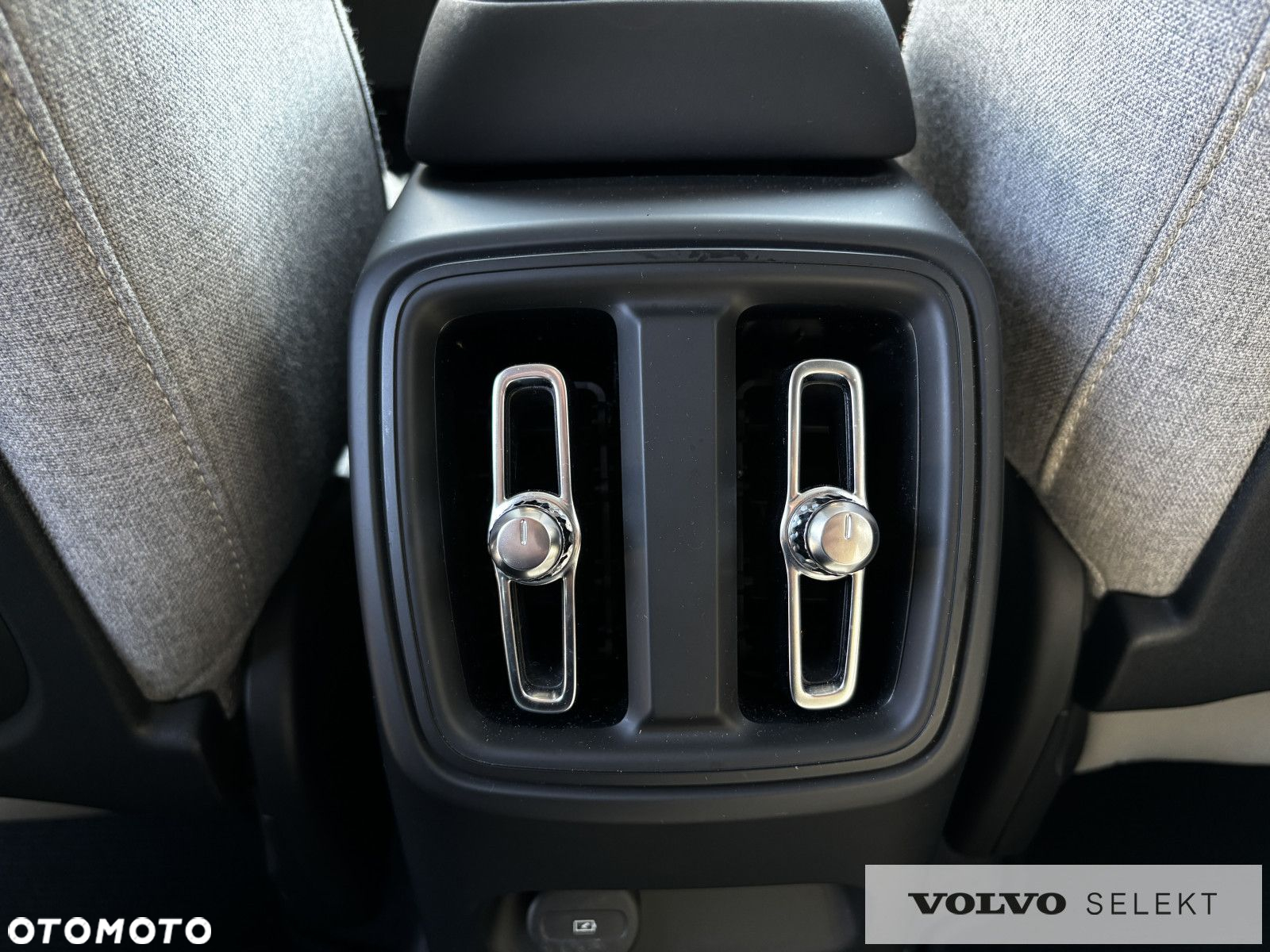 Volvo XC 40 - 22