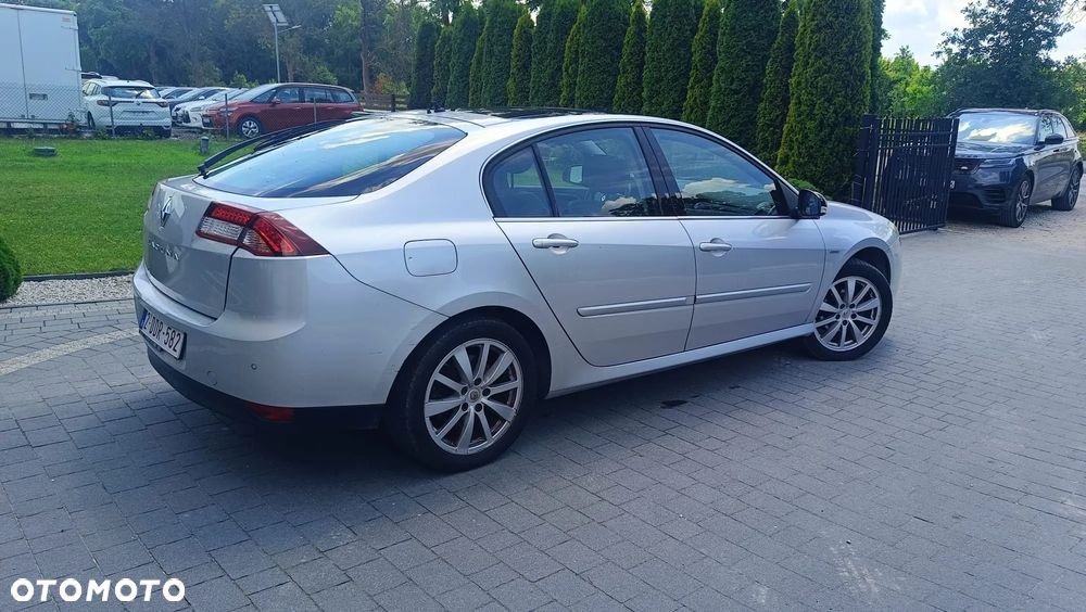Renault Laguna dCi 110 FAP Bose Edition - 4