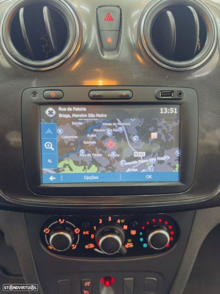 Dacia Logan 0.9 TCe Confort - 15