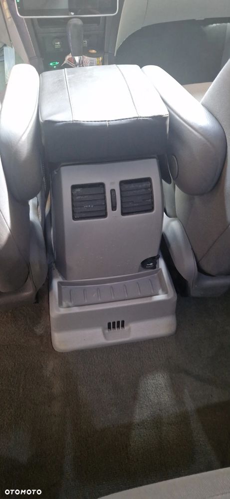 Chrysler Pacifica - 7