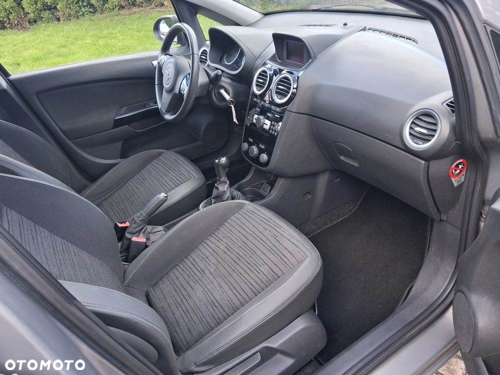 Opel Corsa 1.4 16V Energy - 19
