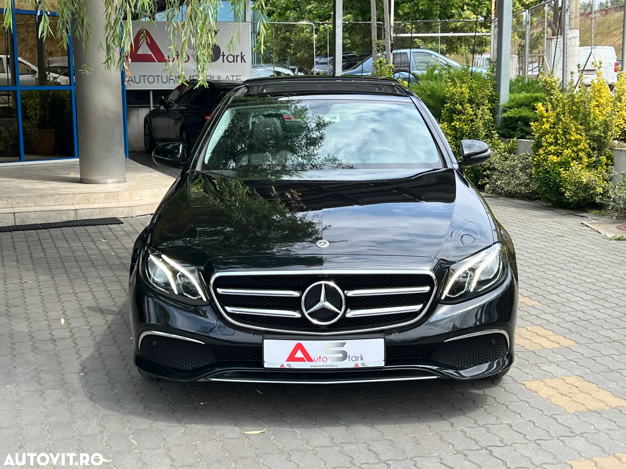 Mercedes-Benz E 200 d Aut. - 12