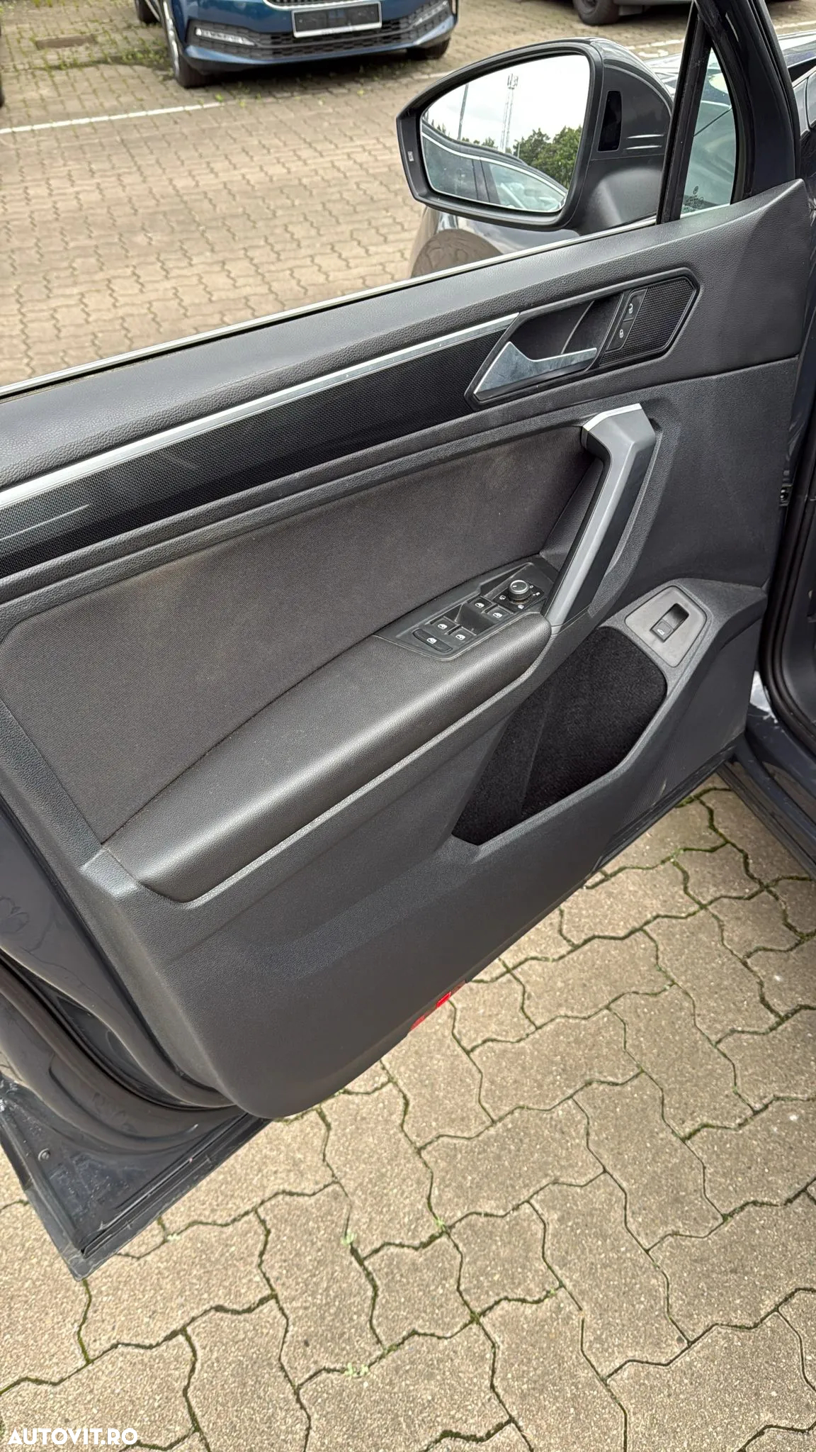 Volkswagen Tiguan 2.0 TDI SCR DSG 4Motion Elegance - 17