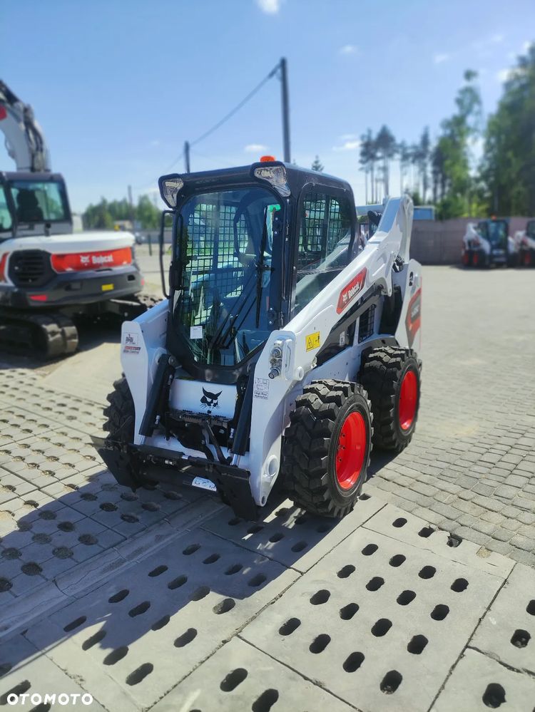 Bobcat S590 - 12
