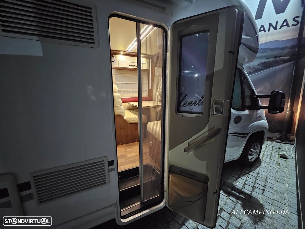 McLouis Yearling 74G SERIE LIMITÉE 5 LUGARES CAMA CENTRAL/BASCULANTE - 57