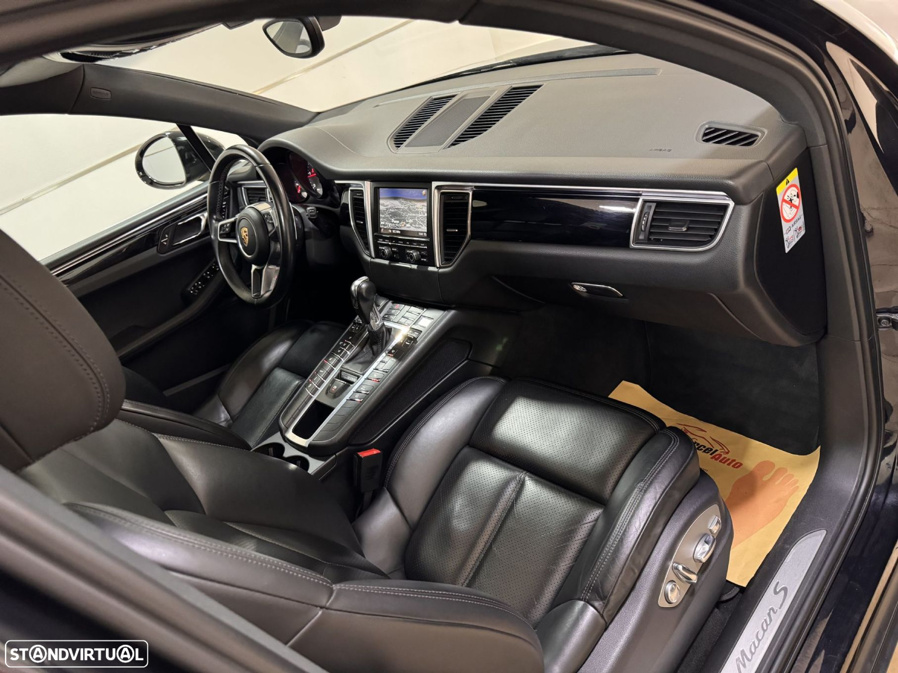 Porsche Macan S - 50