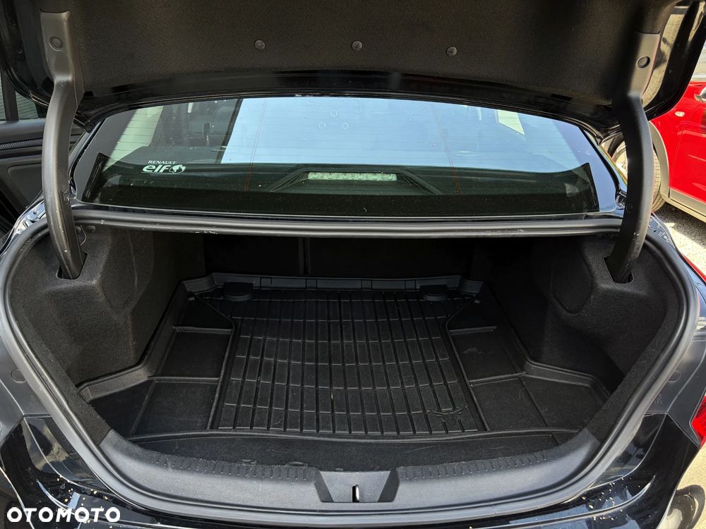 Renault Megane 1.6 SCe Intens - 33