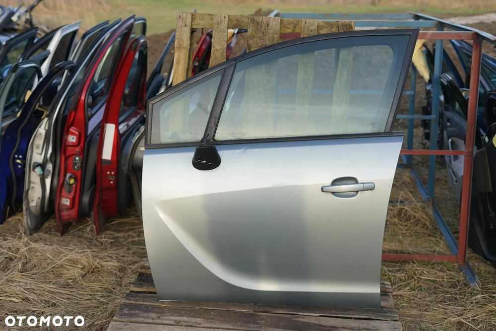 Drzwi przód przednie lewe Opel Meriva B II Z179