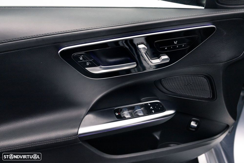 Mercedes-Benz C 300 d AMG Line - 37