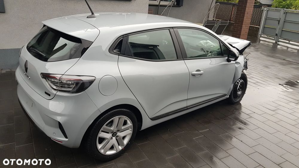 Renault Clio 1.6 E-TECH Techno - 6