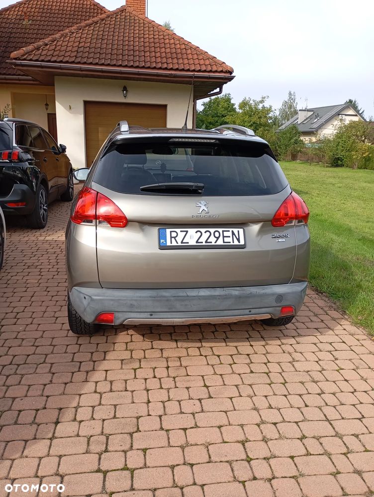 Peugeot 2008 1.6 e-HDi Active S&S - 3