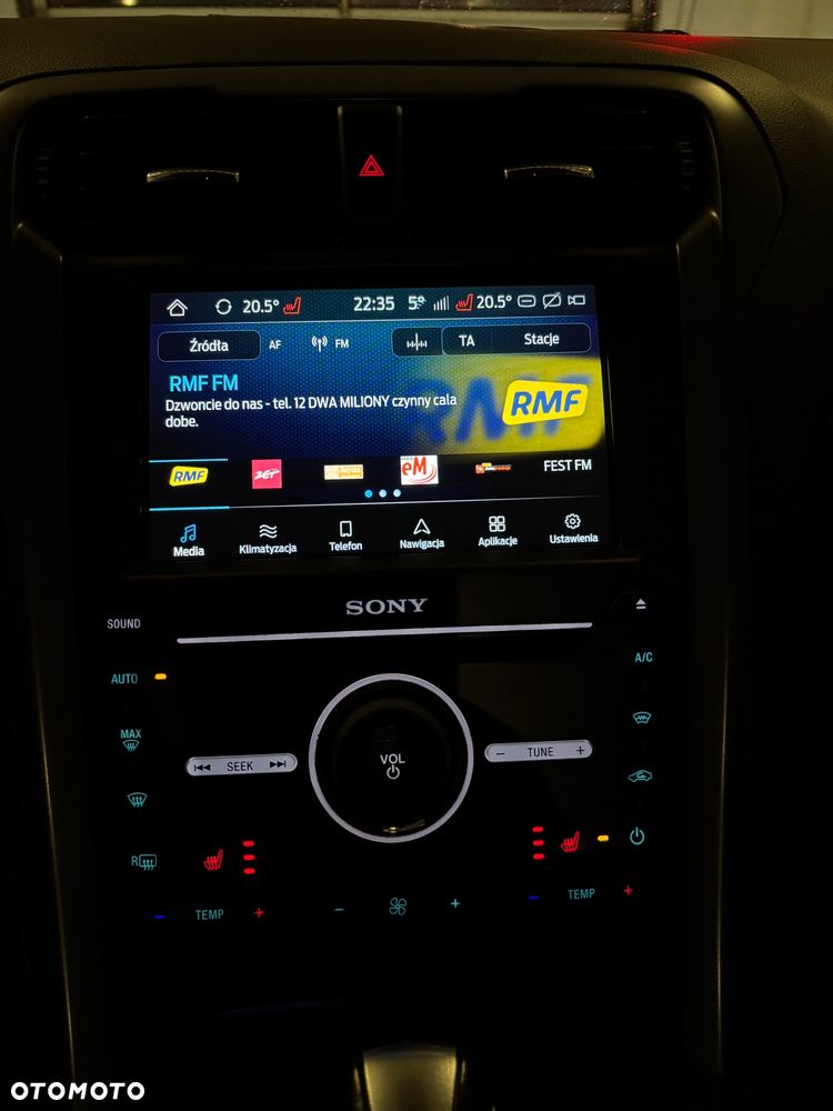 Ford Mondeo 2.0 EcoBoost Titanium - 25